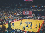 PG游戏APP-上海队精神闪耀NBA？乔治末节接管比赛，诠释最后时刻的篮球哲学