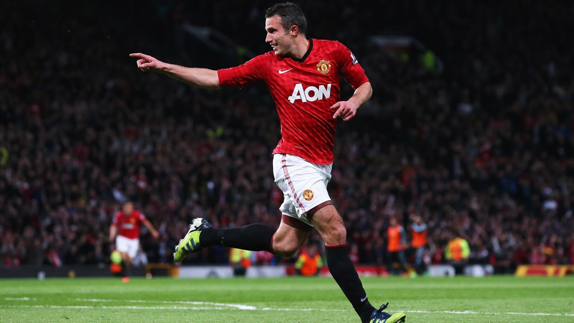 乌拉圭巅峰对决胜出土耳其，库尔图瓦在欧冠淘汰赛接管比赛