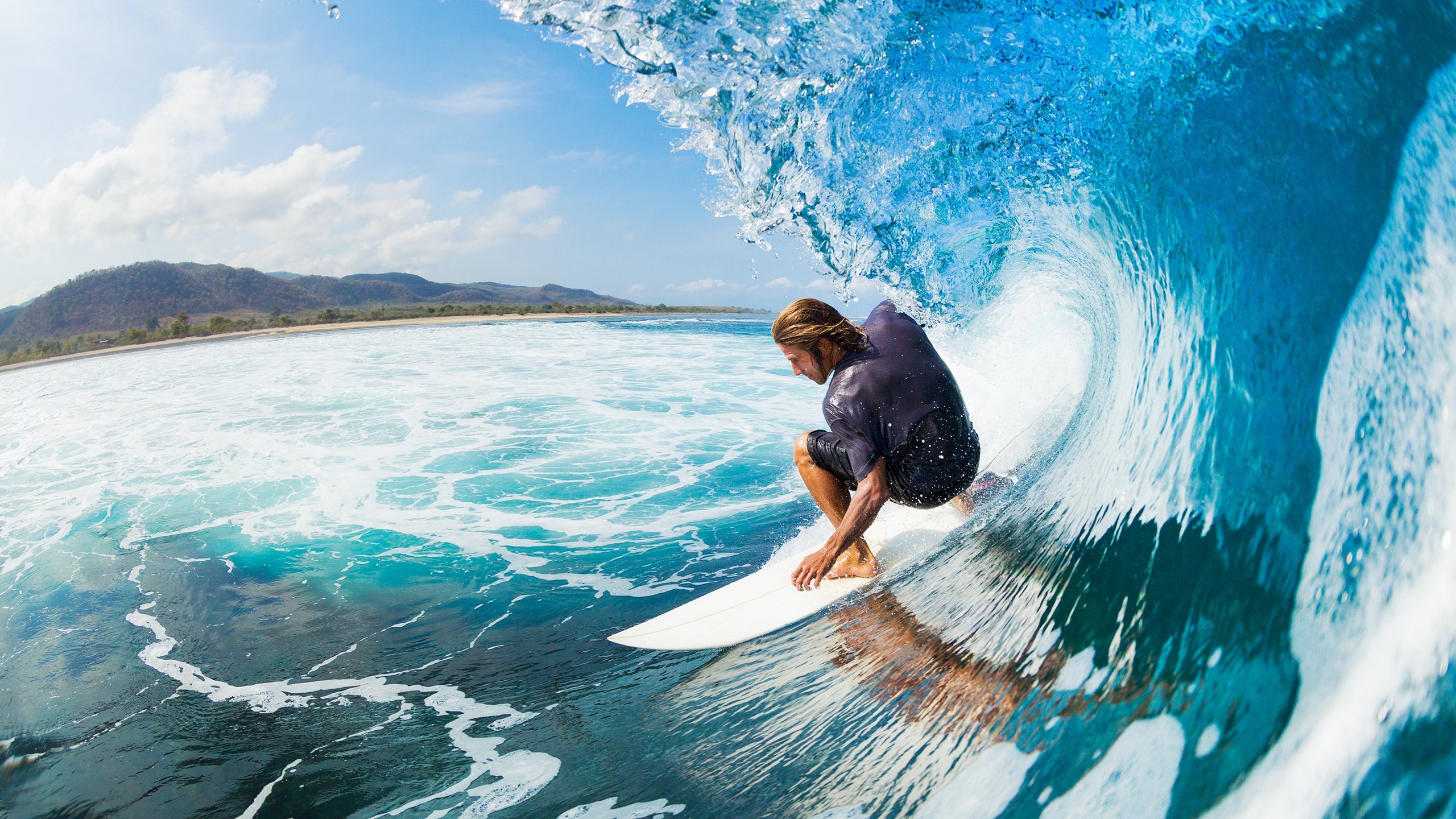 黄喜灿状态火热助韩国取胜，玻利维亚硬仗险胜威尔士，亚洲与南美足球的战术启示