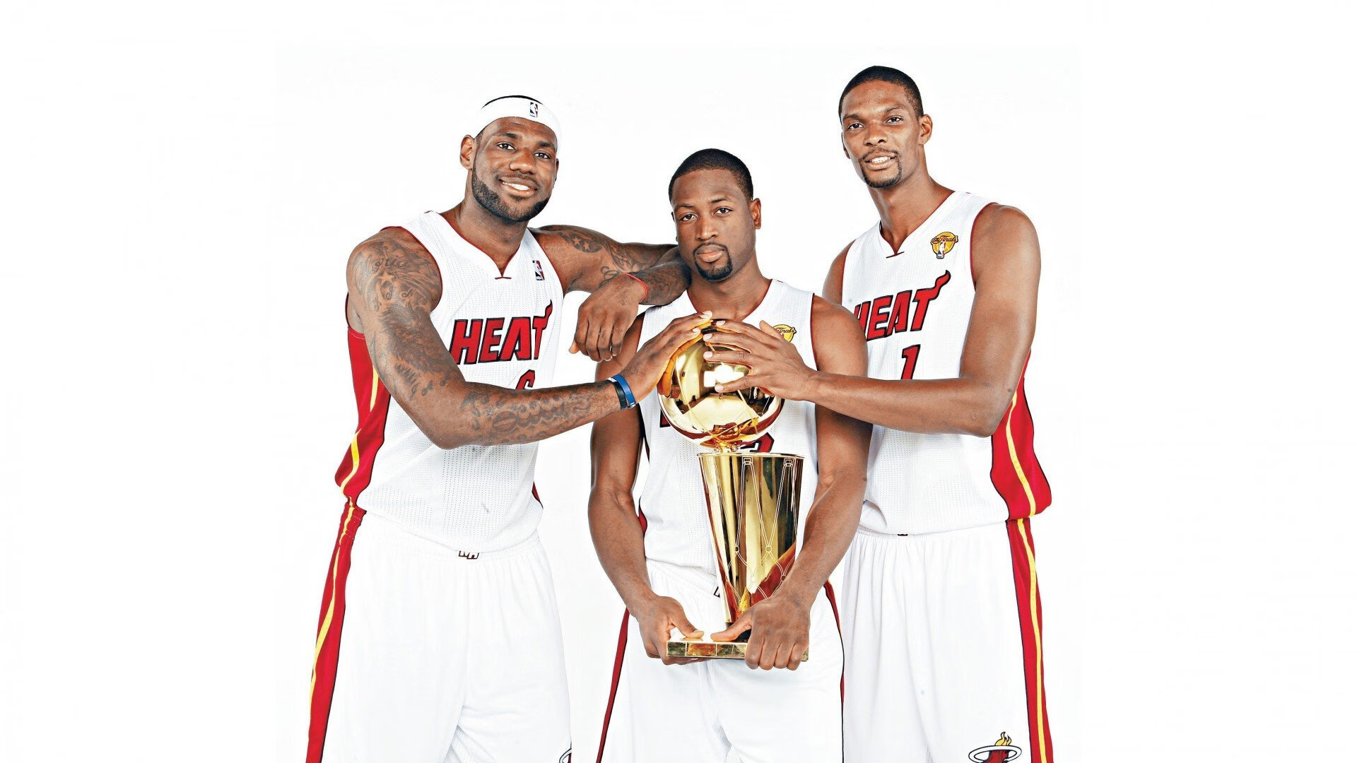 绝境中的双重交响，瑞典冰刀刺穿日耳曼战车，马龙铁肩扛起东方巨龙